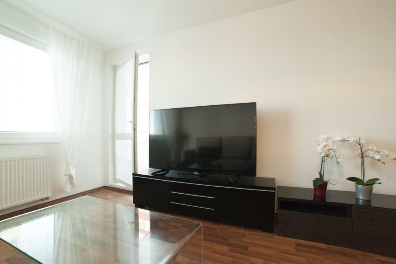 After Eight Apartment Bratislava Exterior photo